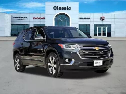 2021 Chevrolet Traverse LT Leather AWD photo