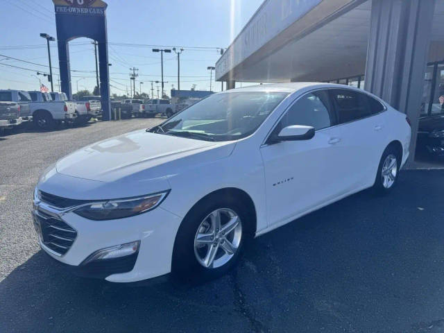 2021 Chevrolet Malibu LS FWD photo
