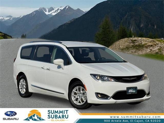 2020 Chrysler Pacifica Minivan Touring L FWD photo