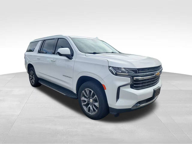 2021 Chevrolet Suburban LT 4WD photo