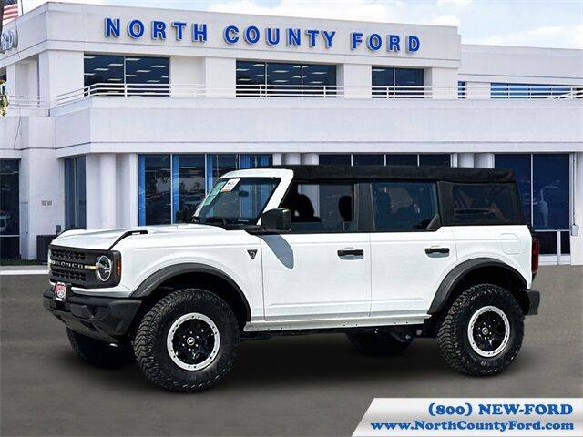 2023 Ford Bronco 4 Door Base 4WD photo