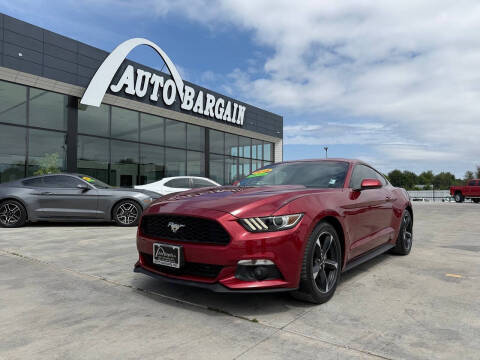2015 Ford Mustang EcoBoost RWD photo