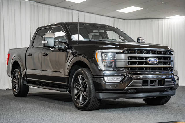 2022 Ford  LARIAT 4WD photo