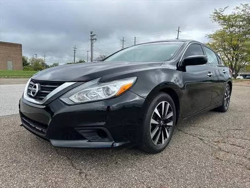 2018 Nissan Altima 2.5 SV FWD photo