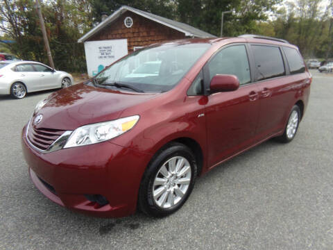 2017 Toyota Sienna LE AWD photo