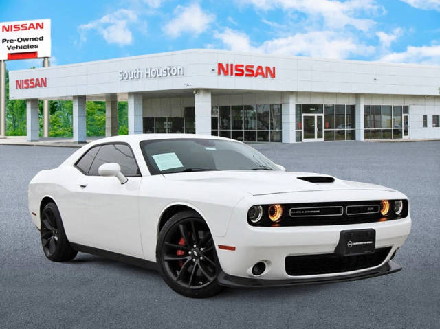 2022 Dodge Challenger GT RWD photo