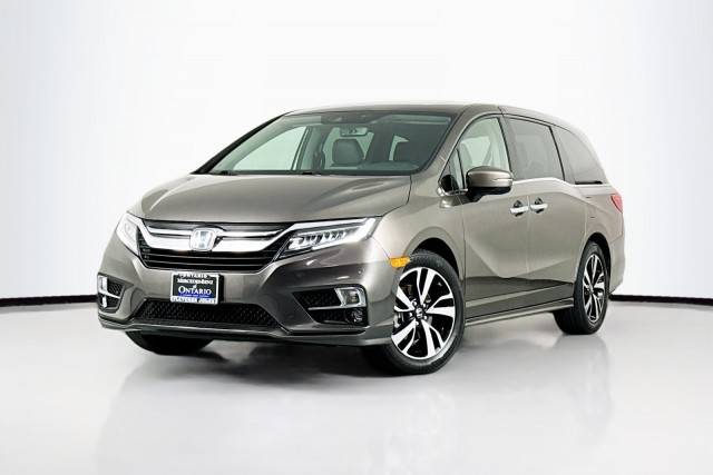 2018 Honda Odyssey Elite FWD photo