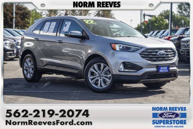 2022 Ford Edge Titanium AWD photo