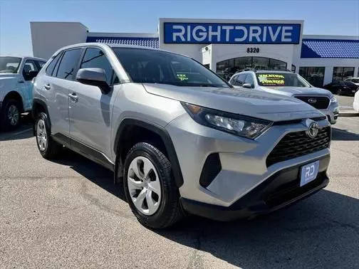 2022 Toyota RAV4 LE AWD photo