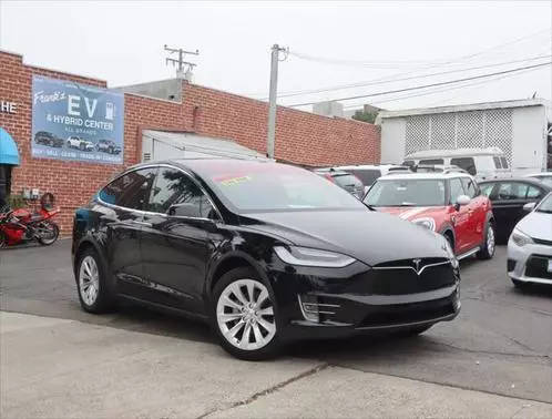 2020 Tesla Model X Long Range AWD photo