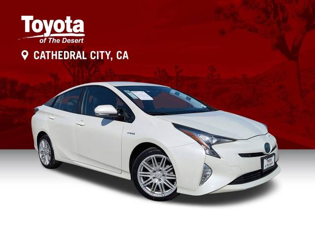 2016 Toyota Prius Four Touring FWD photo