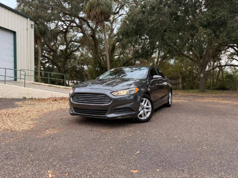 2015 Ford Fusion SE FWD photo