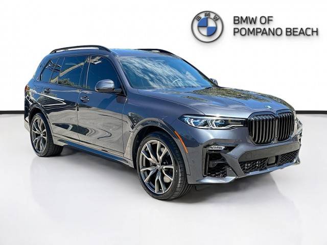 2021 BMW X7 M50i AWD photo