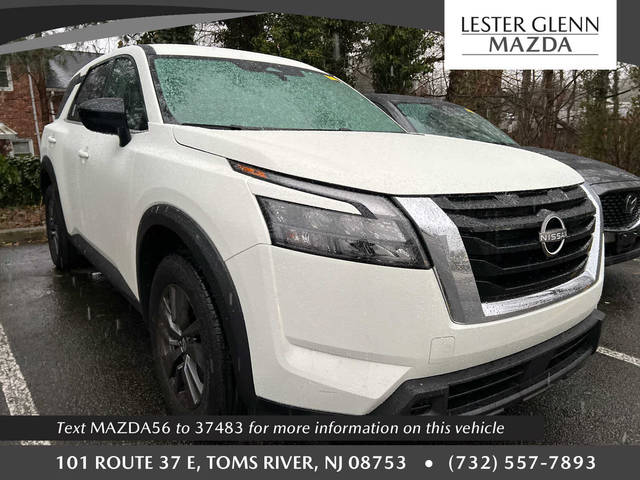 2023 Nissan Pathfinder S 4WD photo