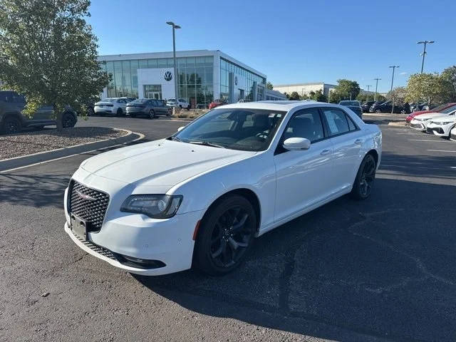 2022 Chrysler 300 300S RWD photo