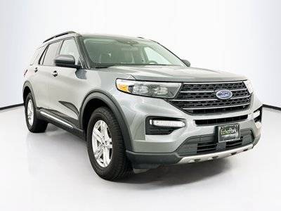 2023 Ford Explorer XLT 4WD photo