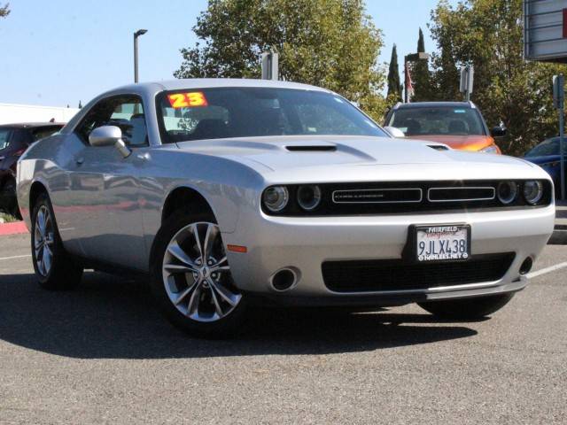 2023 Dodge Challenger SXT AWD photo