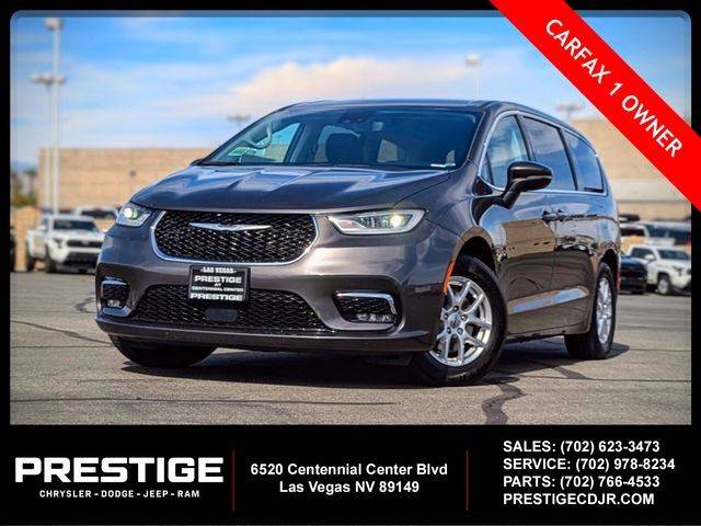 2023 Chrysler Pacifica Minivan Touring L FWD photo