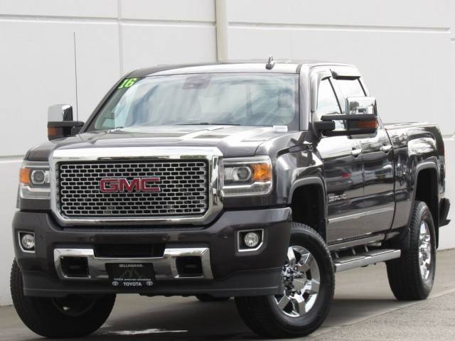 2016 GMC Sierra 3500HD Denali 4WD photo