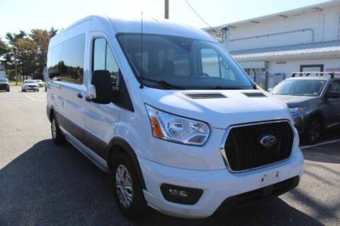 2021 Ford Transit Passenger Wagon XL RWD photo