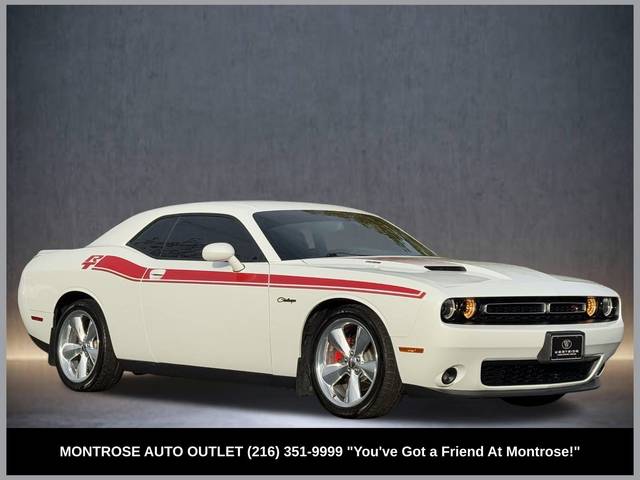 2015 Dodge Challenger R/T Plus RWD photo