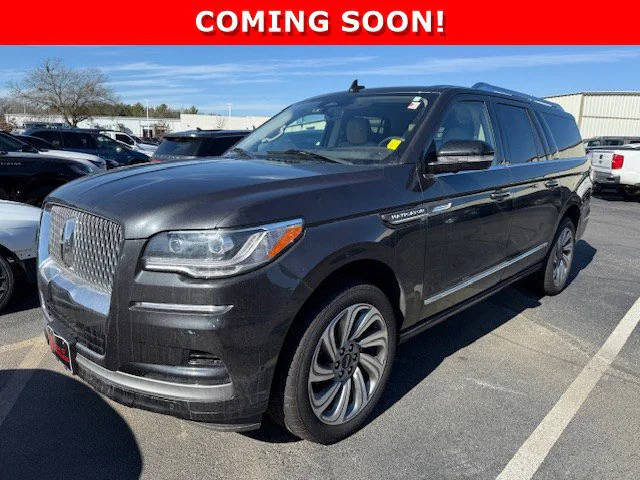 2022 Lincoln Navigator L Reserve RWD photo