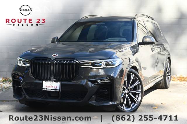 2022 BMW X7 M50i AWD photo