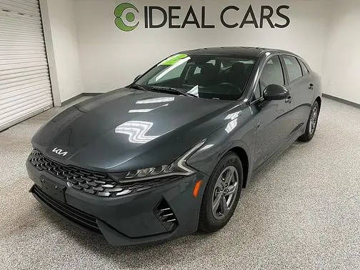 2022 Kia K5 LXS FWD photo