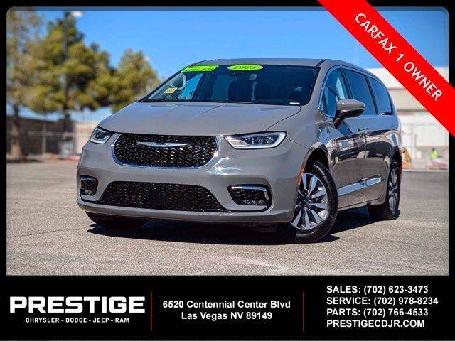 2023 Chrysler Pacifica Minivan Hybrid Touring L FWD photo