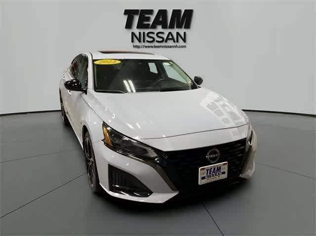 2023 Nissan Altima 2.5 SR AWD photo