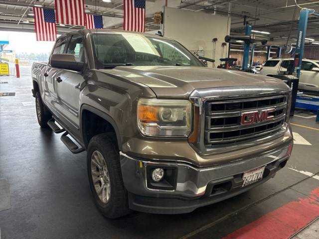 2015 GMC Sierra 1500 SLE 4WD photo