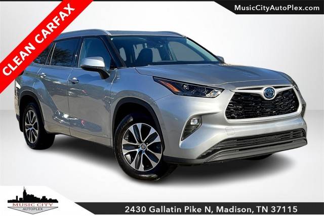 2022 Toyota Highlander Hybrid XLE AWD photo