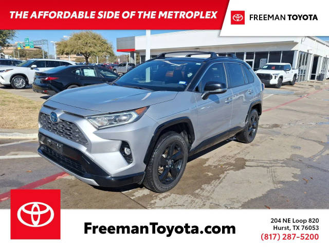 2021 Toyota RAV4 Hybrid XSE AWD photo