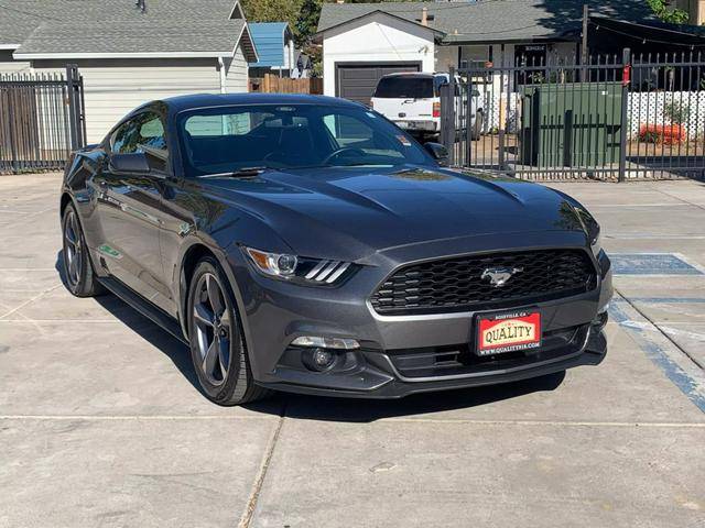 2016 Ford Mustang EcoBoost Premium RWD photo