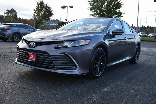 2022 Toyota Camry LE FWD photo