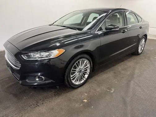 2015 Ford Fusion SE FWD photo