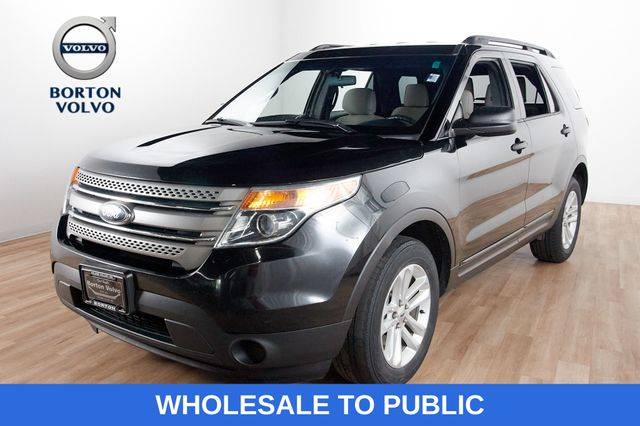 2015 Ford Explorer Base 4WD photo