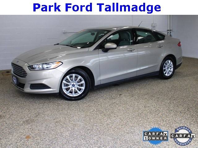 2015 Ford Fusion S FWD photo
