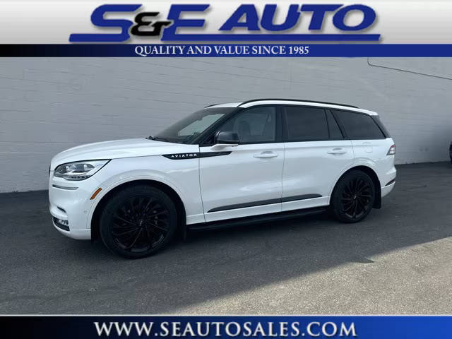 2023 Lincoln Aviator Reserve AWD photo