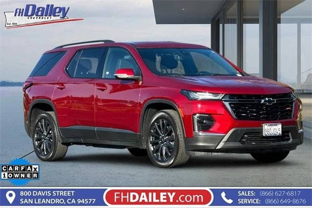 2022 Chevrolet Traverse RS FWD photo