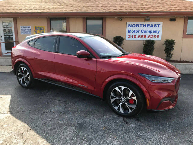 2021 Ford Mustang Mach-E Premium AWD photo