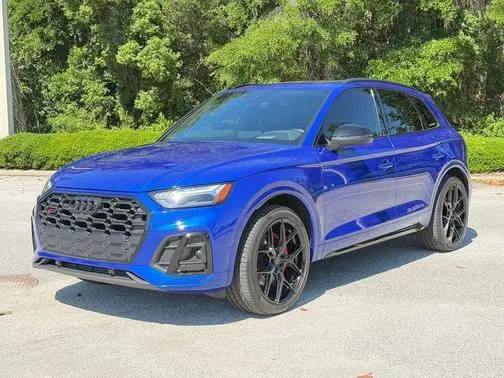 2022 Audi SQ5 Prestige AWD photo