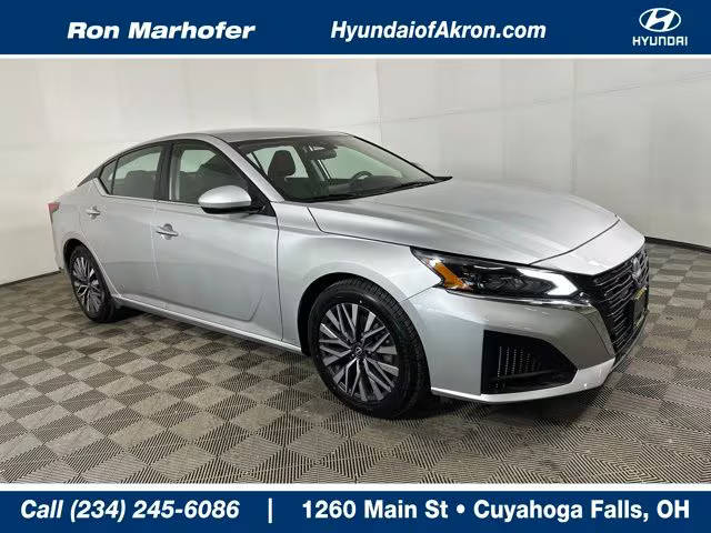 2023 Nissan Altima 2.5 SV FWD photo