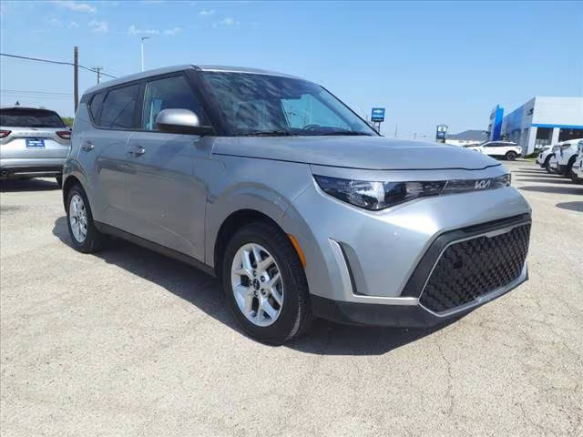 2023 Kia Soul LX FWD photo