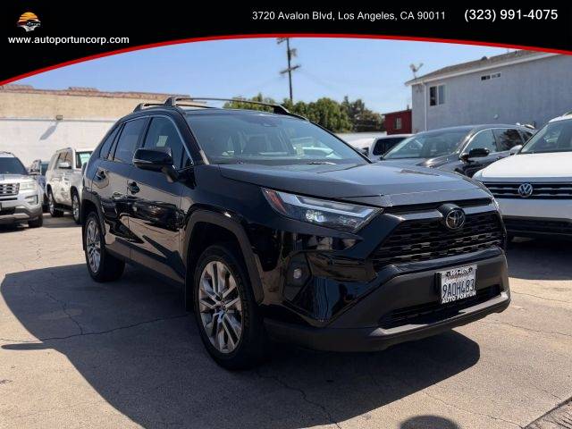 2022 Toyota RAV4 XLE Premium FWD photo
