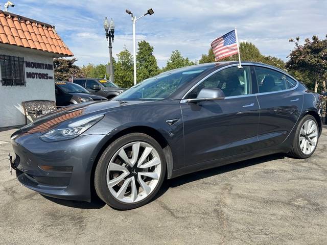 2020 Tesla Model 3 Standard Range Plus RWD photo