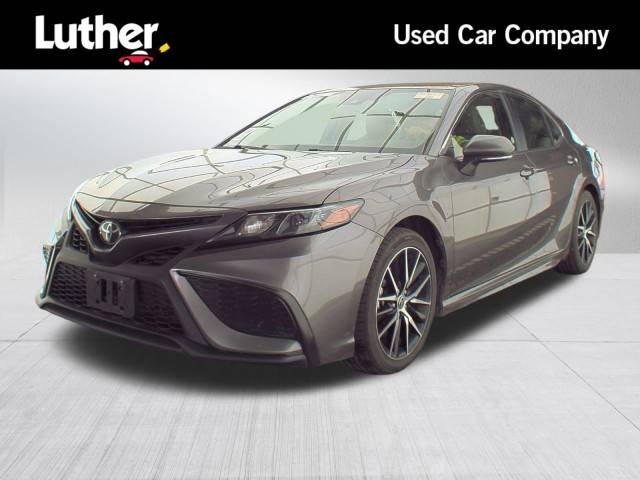 2022 Toyota Camry SE FWD photo