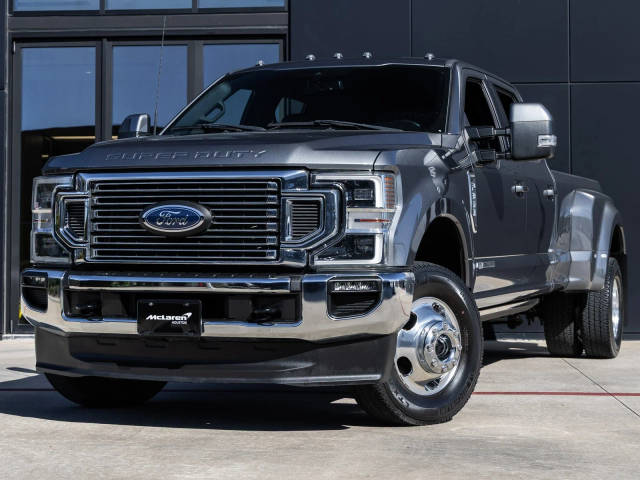 2022 Ford F-350 Super Duty LARIAT 4WD photo