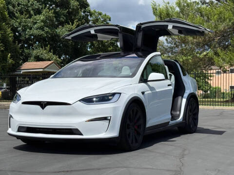 2022 Tesla Model X Plaid AWD photo
