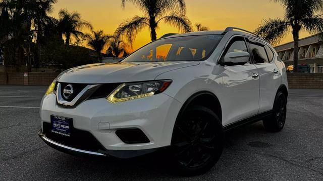 2015 Nissan Rogue SV FWD photo